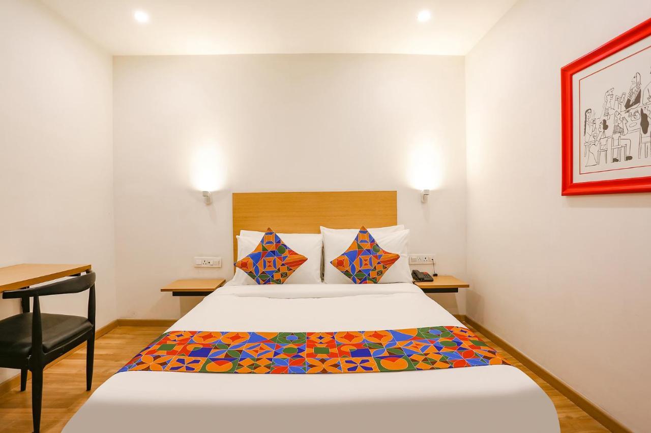 Fabexpress D2 Paschim Vihar Hotel Delhi  Exterior photo