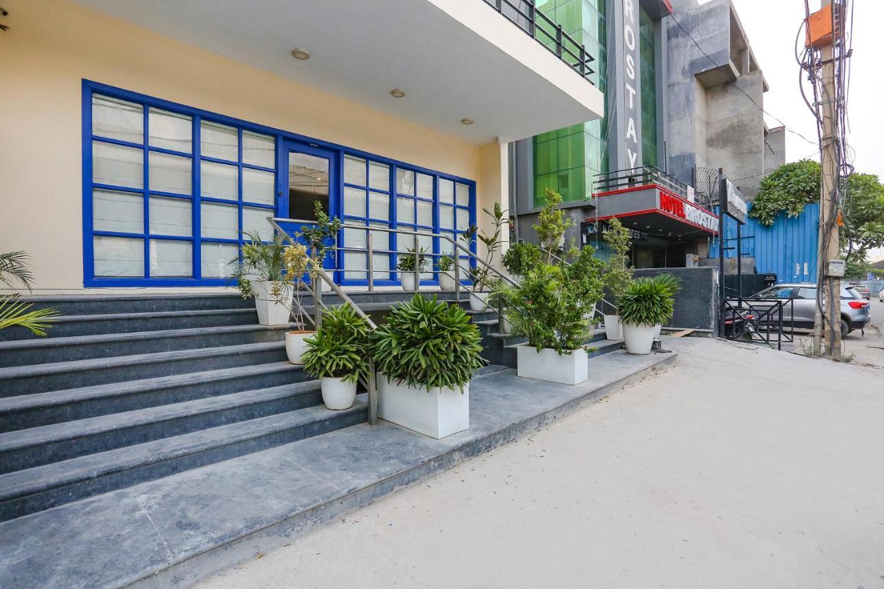 Fabexpress D2 Paschim Vihar Hotel Delhi  Exterior photo